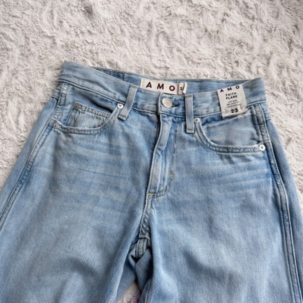 AMO Faith Flare Jeans‎ Light Wash Distressed Ripped Knee Relaxed Fit Mid Rise 23 - Picture 9 of 13